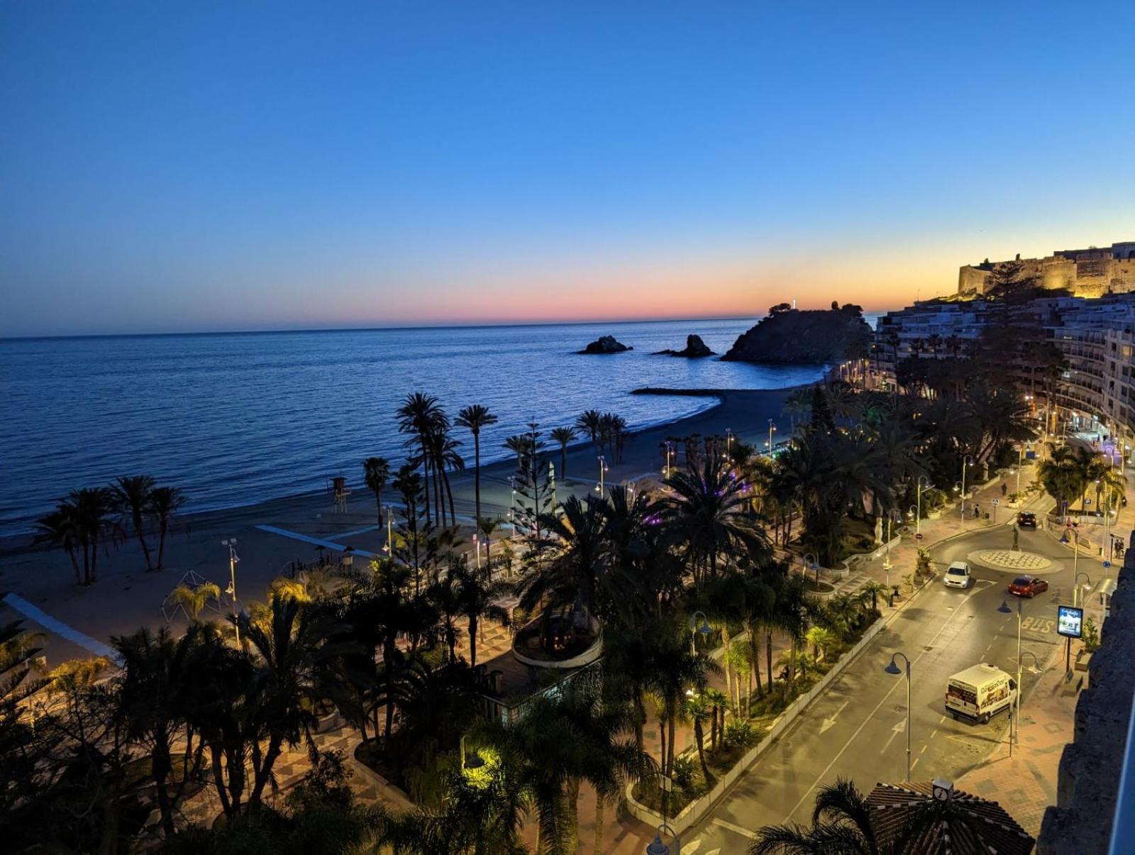 Casa Mare Apartamento En Primera Linea De Playa Almuñécar Esterno foto